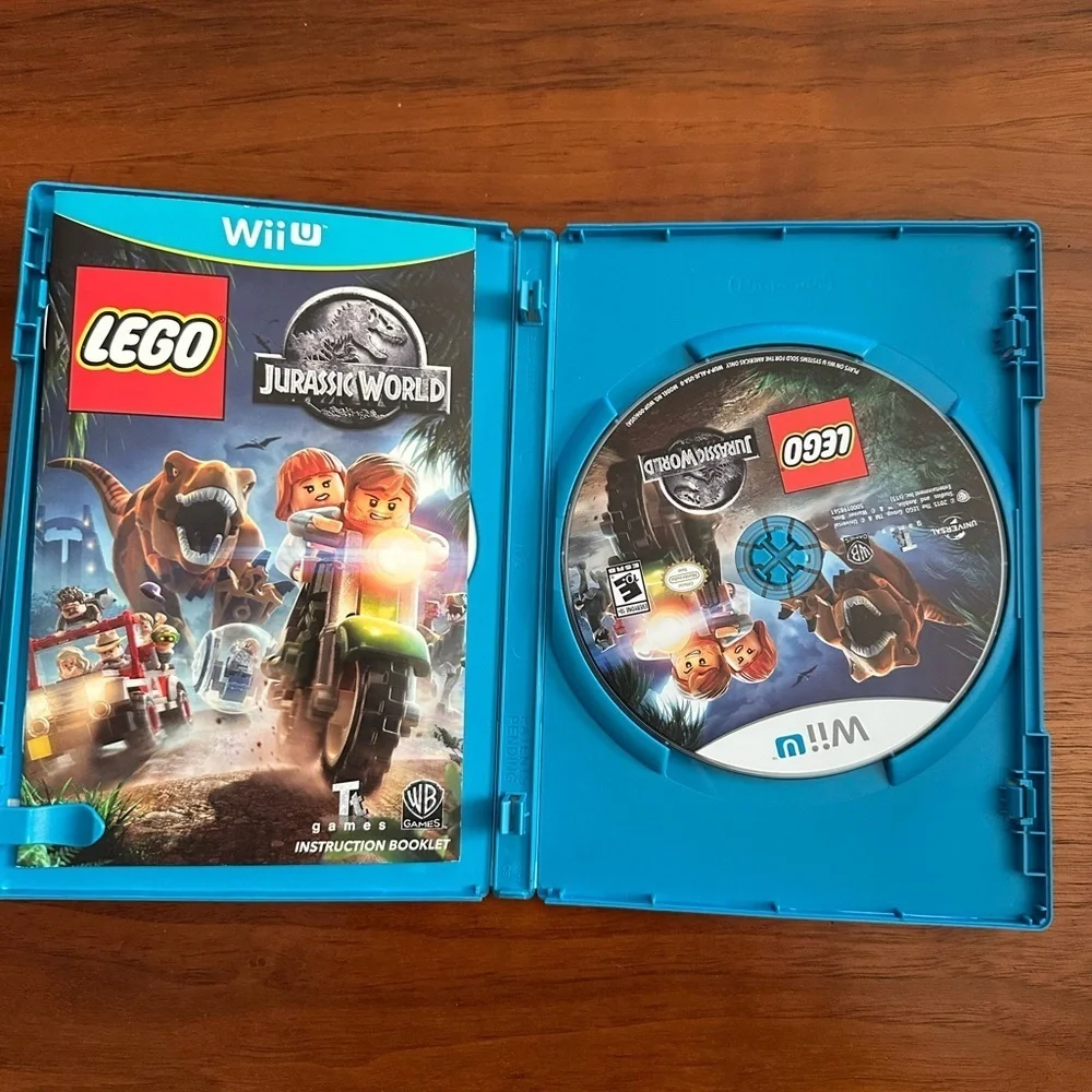 LEGO Jurassic World Nintendo Wii U game case manual EUC
